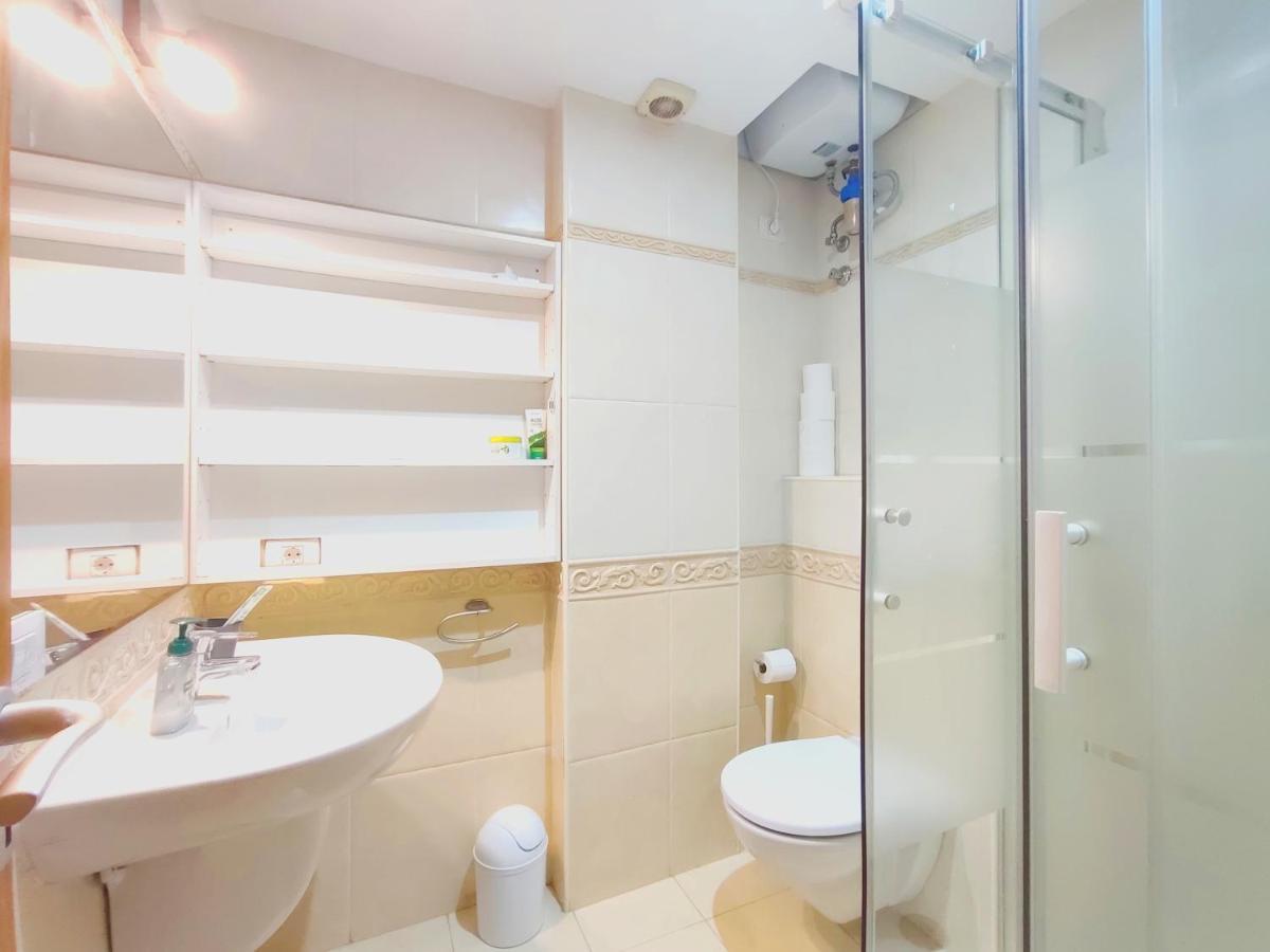 D10 Beach Apartment By Wave Properties لاس بالماس دي غران كاناريا المظهر الخارجي الصورة